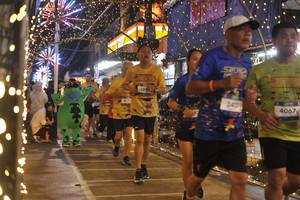 BIB: 417, 389, 3417, 4067
                            <button type="button" onclick="openModal(26220294)" class="btn btn-primary btn-sm float-right btn-popup" data-toggle="modal" data-target=".modal-high-quality">
                        <i class="fas fa-shopping-cart"></i> Add to Cart
                    </button>
                                            <button type="button" onclick="isThisMe(26220294, true)" class="btn btn-success btn-sm float-right btn-popup btn-isme hidden" data-toggle="tooltip" data-placement="bottom" title="นี่คือรูปของคุณใช่ไหม คลิกที่นี่เพื่อเอาเข้าอัลบั้ม">
                        <i class="fas fa-plus"></i> Add to album
                    </button>
                    <button type="button" onclick="isThisMe(26220294, false)" class="btn btn-warning btn-sm float-right btn-popup btn-isnotme hidden">
                        <i class="fas fa-ban"></i> Remove from album
                    </button>